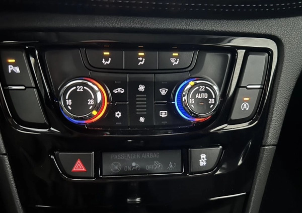 Opel Mokka cena 59900 przebieg: 101400, rok produkcji 2018 z Olkusz małe 631
